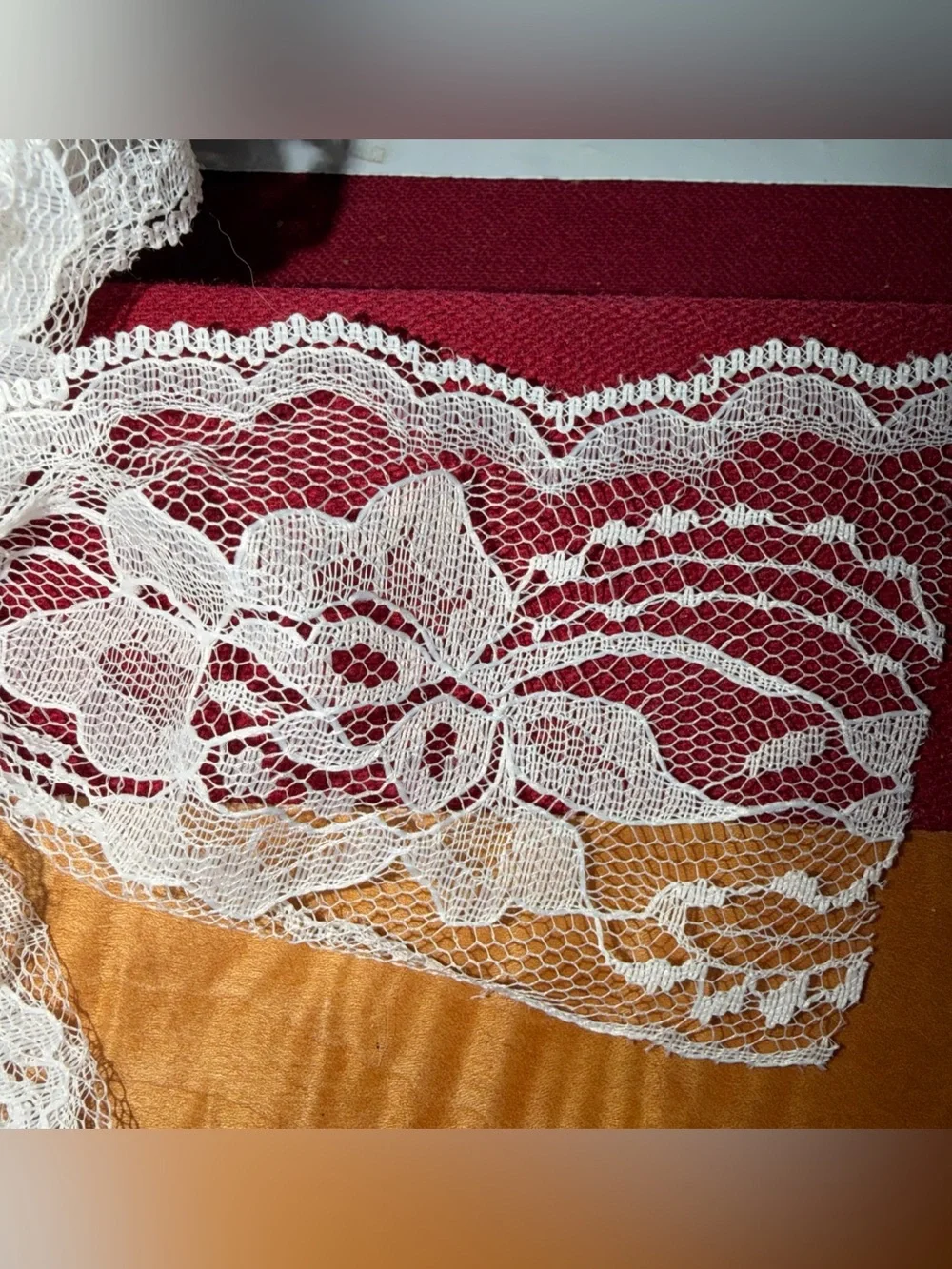 VINTAGE WHITE LACE,  Large LOT, 3 Kinds, Flowers,  3” Wide Roses, Lace Trim LOT